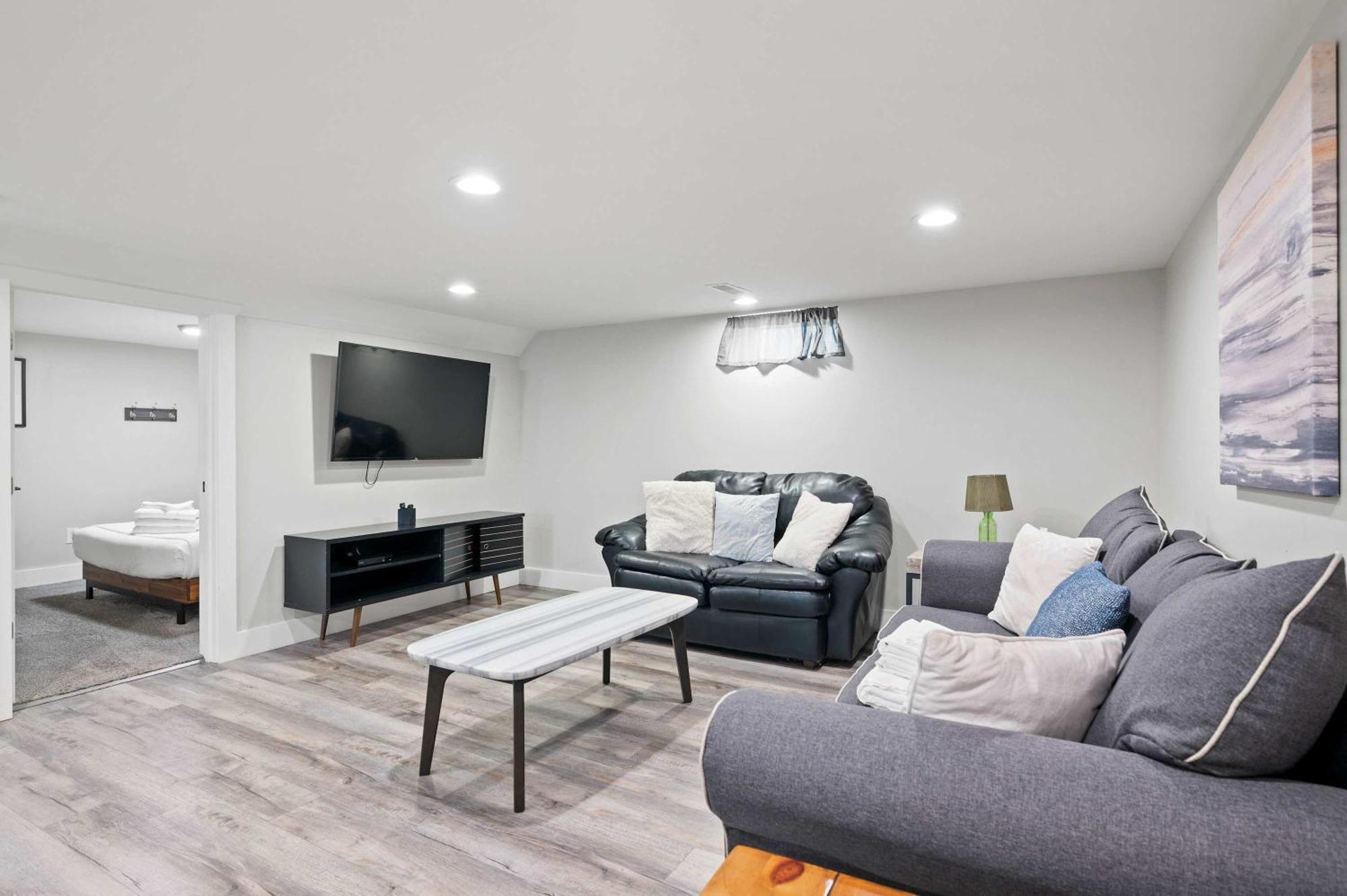 Park Place With Space, 10 Minutes To Ark Dry Ridge Exterior photo